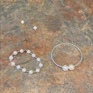 Elegant Pearl and Gold Bracelet Set NWOT